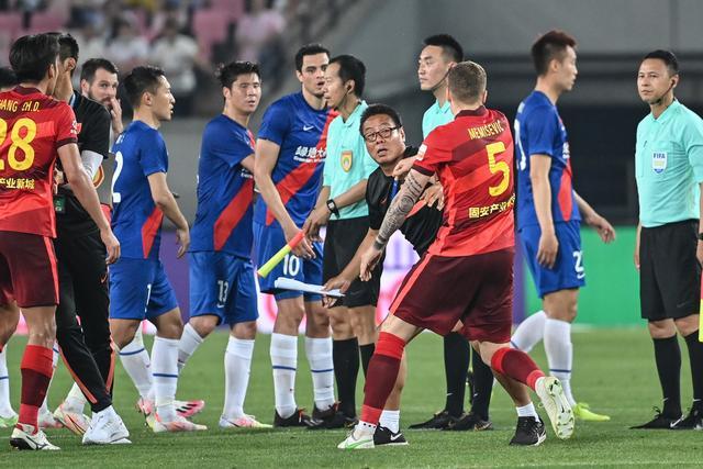 皇马豪掷2.5亿迎回穆里尼奥 力拼四冠
